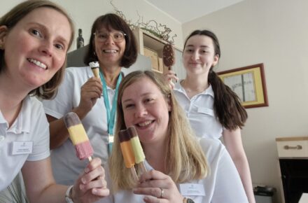 Eis für die Mitarbeiter:innen des OptimaMed Rehabilitationszentrums Aspach