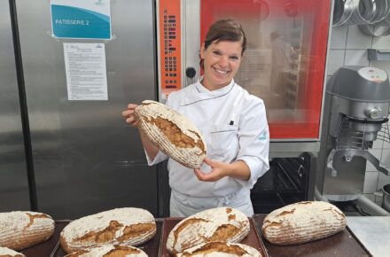 Frischgebackenes Brot im OptimaMed Rehabilitationszentrum Aspach